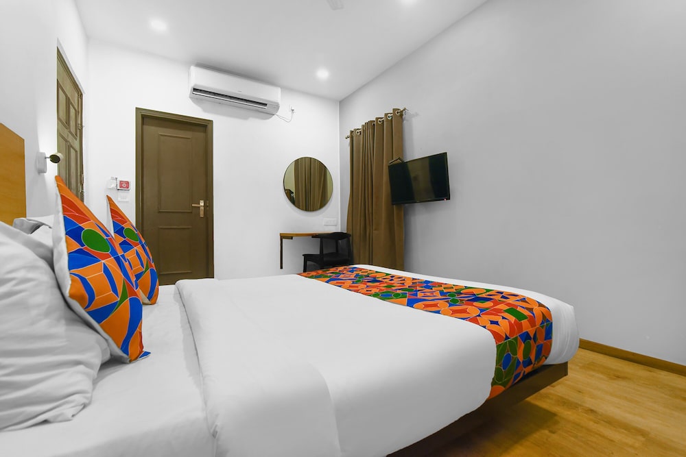 Akash Ganga Hotel 18/48