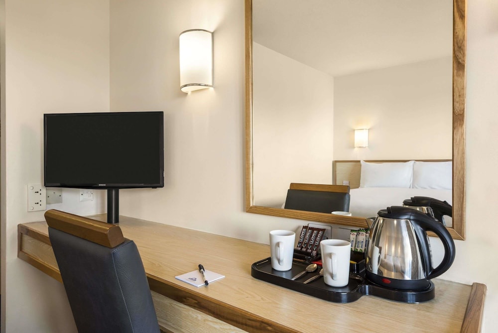 Days Inn by Wyndham Sutton Scotney North 25/29