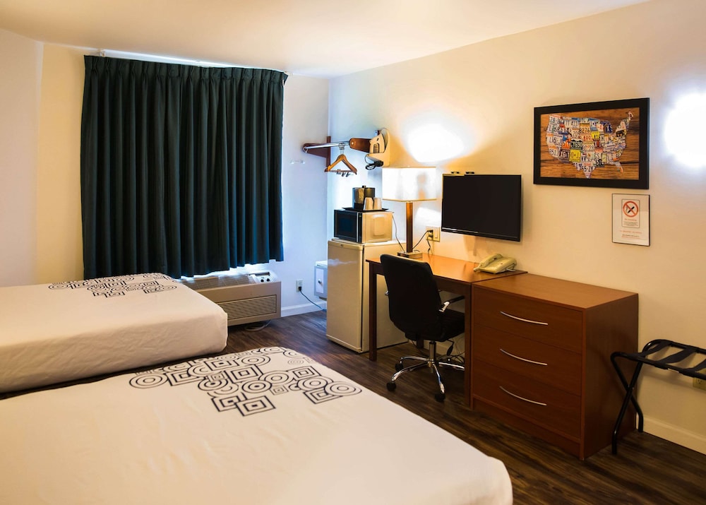 غرفة قياسية بسريرين مزدوجين، Econo Lodge Harrisburg - Hershey North 2/4