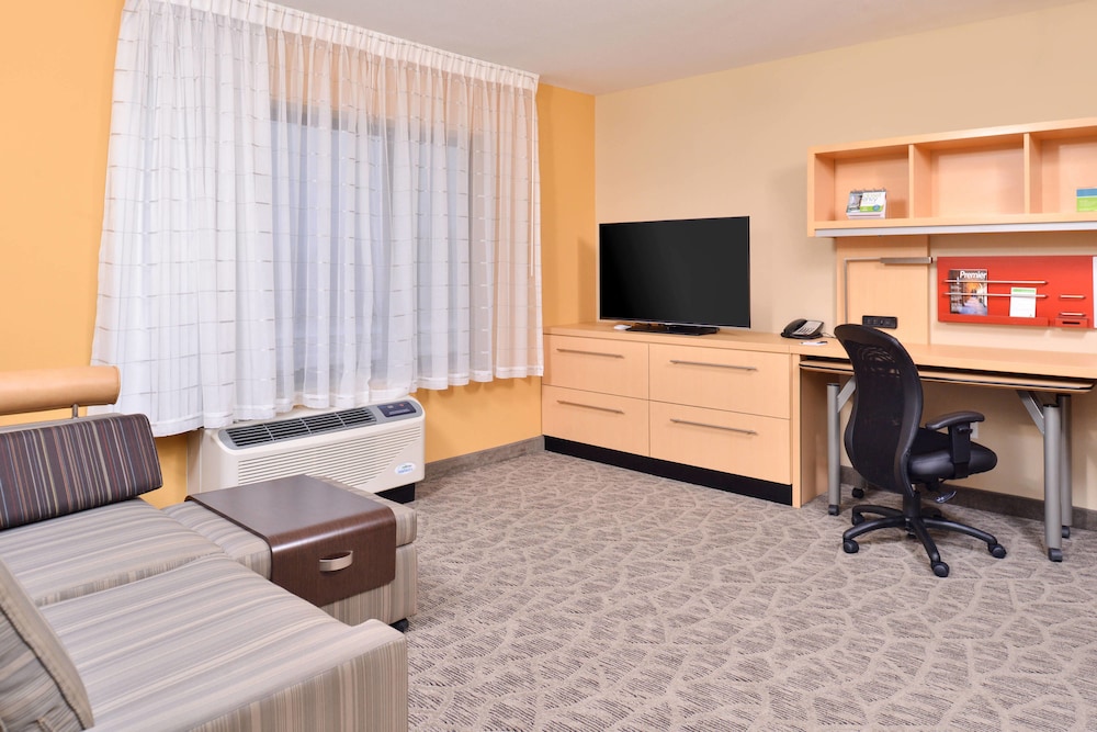 TownePlace Suites Detroit Commerce 40/40