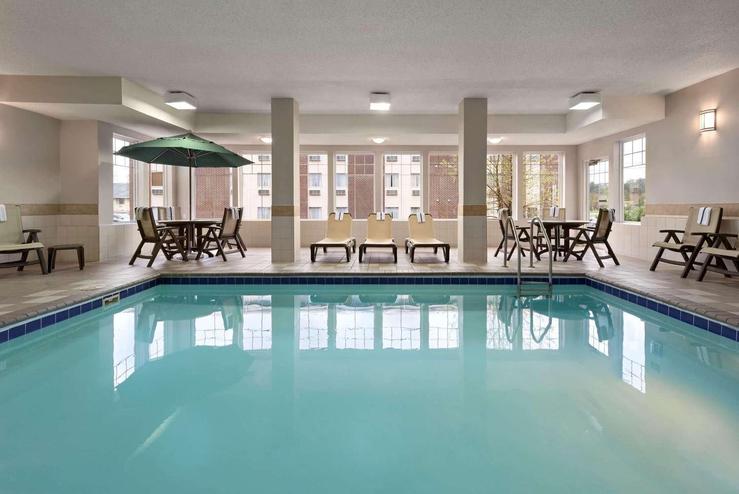 Country Inn and Suites by Radisson Stevens Point WI 8/21