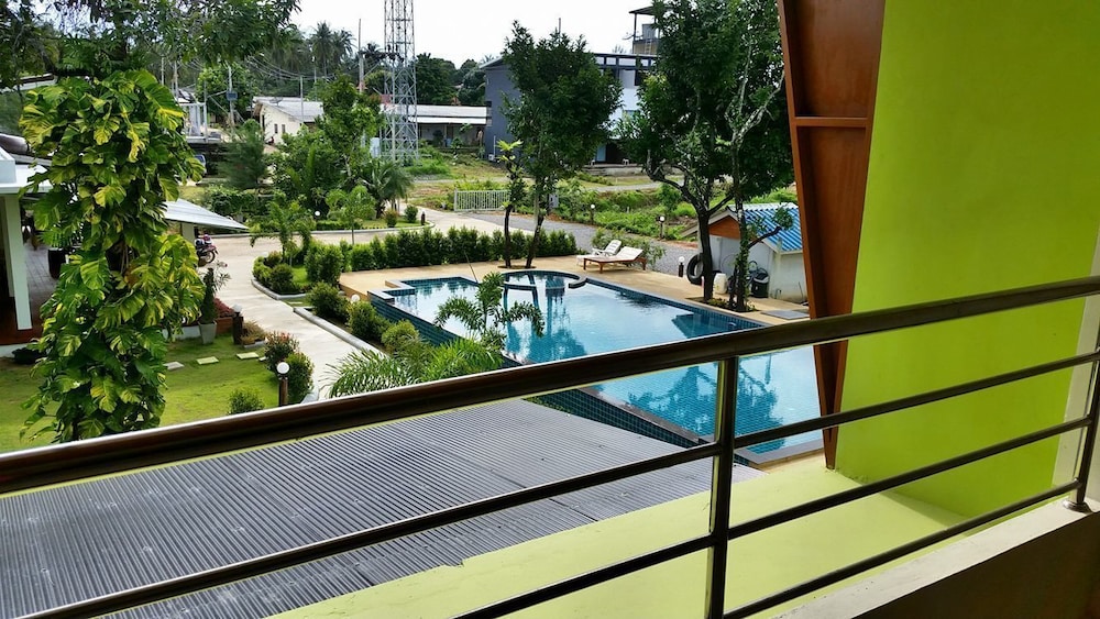Morakot Lanta Resort 60/63