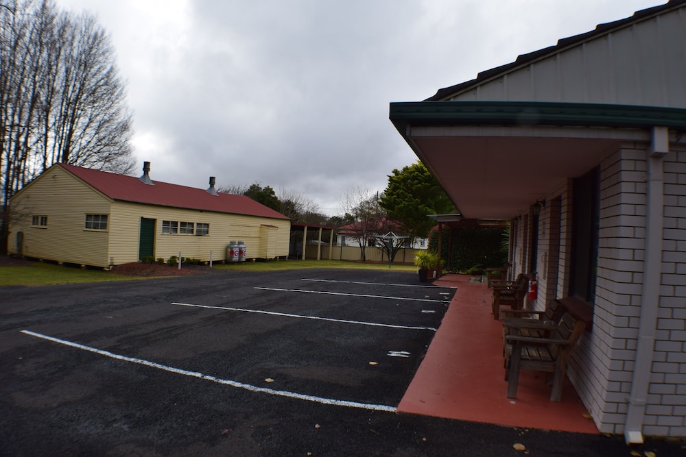 Acacia Motor Inn 28/55