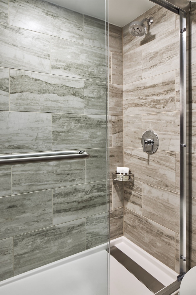Sheraton Richmond Airport Hotel 12/54