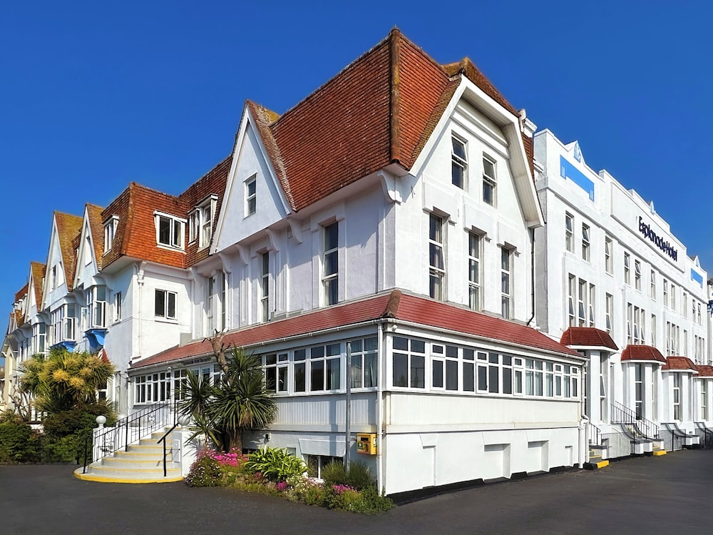 Esplanade Hotel 49/60