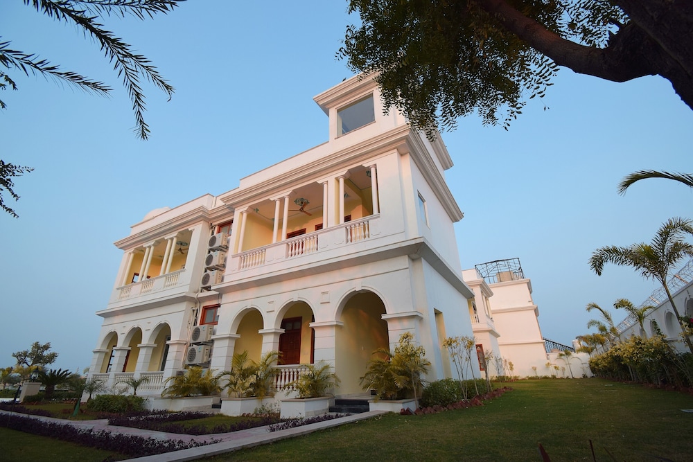 Umaid Farm Resort A Legacy Vintage Stay In Jaipur 3/50