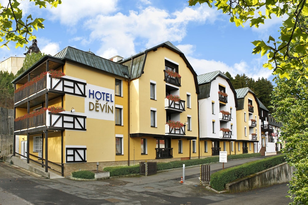 Spa hotel Devin 2/44