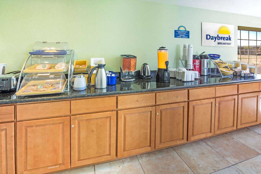 Days Inn by Wyndham Oroville 6/22