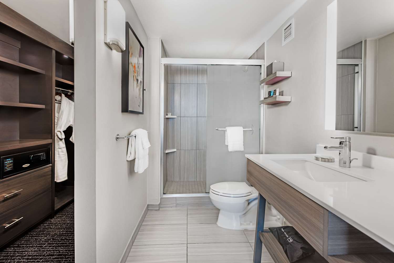 Sonesta Denver Downtown 24/24