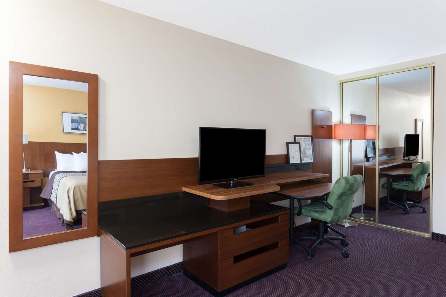 Days Inn by Wyndham Mission Valley/SDSU 15/21