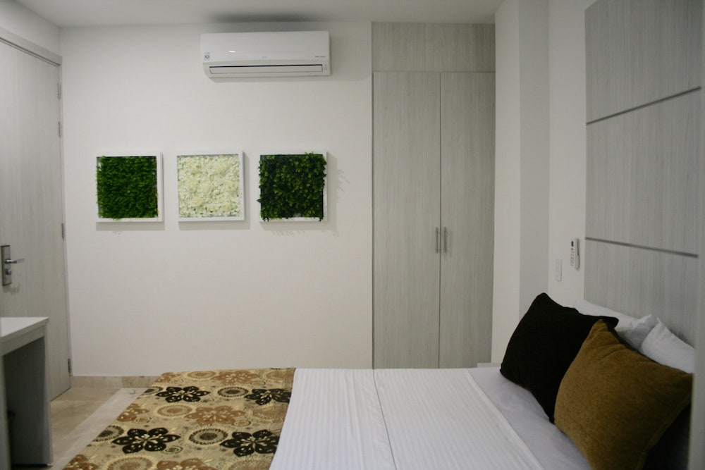 Hotel Madeiro 28/64