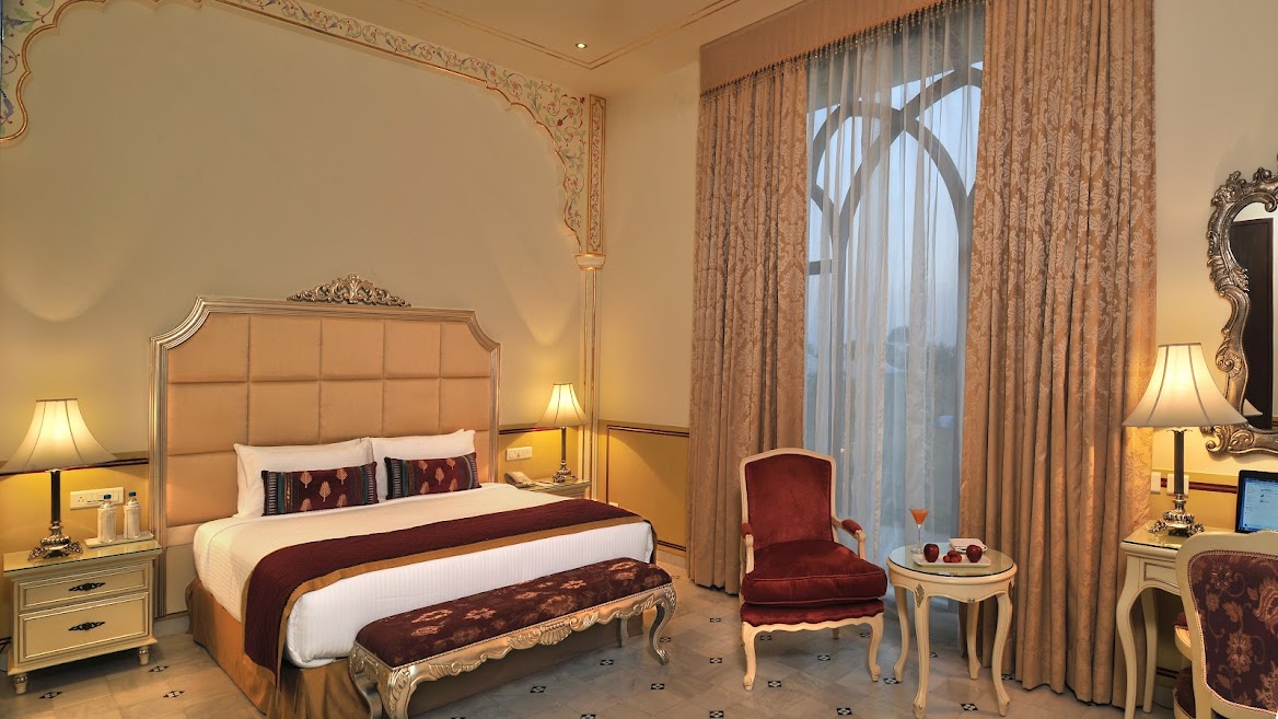 Deluxe Palace