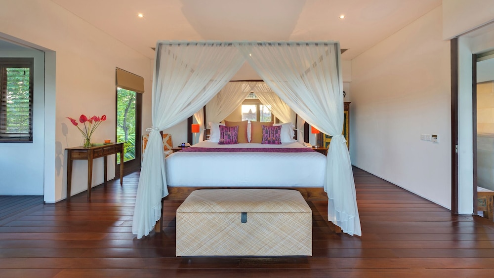 Bendega Villas 8/50