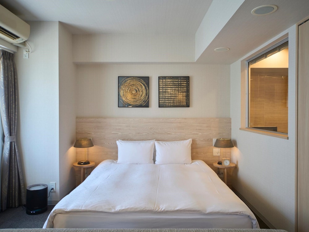 Roppongi Hotel S 13/75