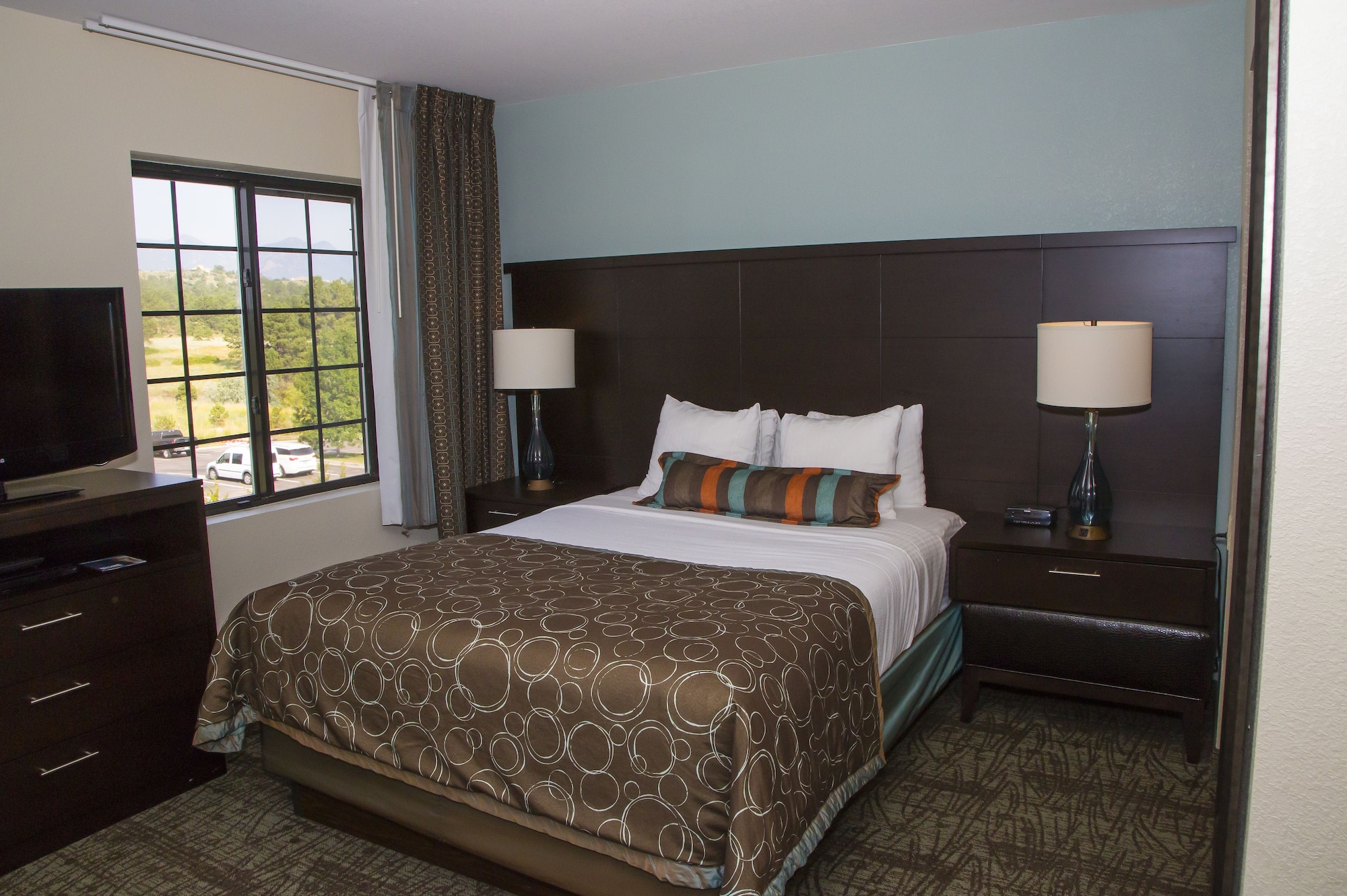 جناح استوديو بسرير كوين بمطبخ، Staybridge Suites Co Springs Air Force Academy 7/10