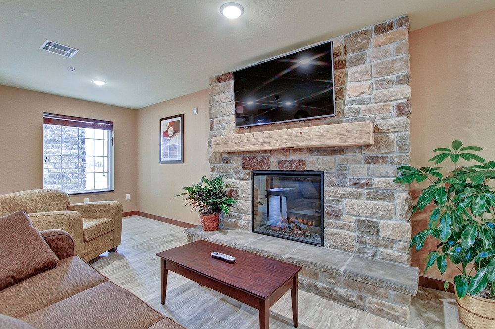 Cobblestone Hotel & Suites - Pulaski 38/62