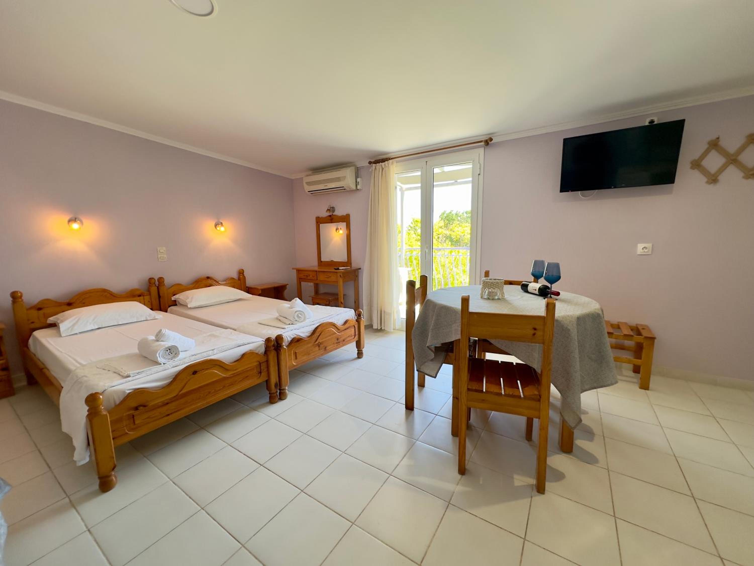 Anemos Studios &amp; Apartments 14/87