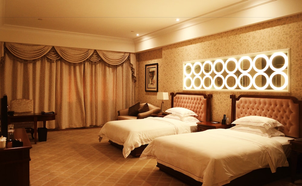 Country Garden Phoenix Hotel Taizhou 7/18