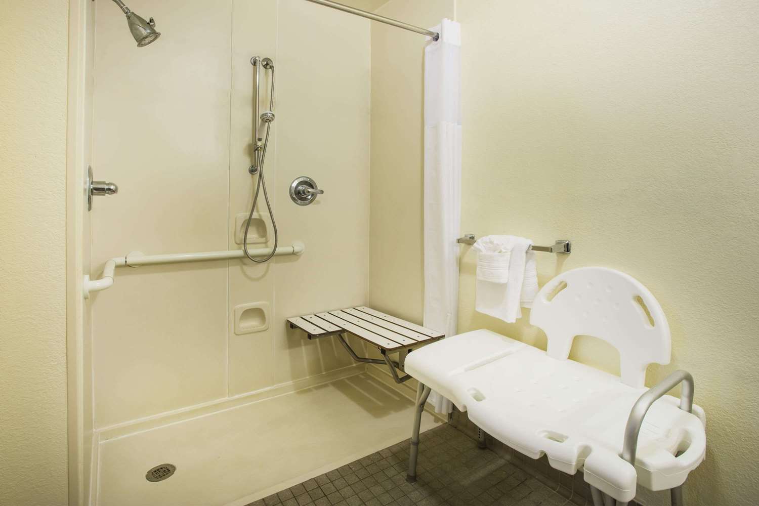Days Inn by Wyndham Florence Near Civic Center 47/47