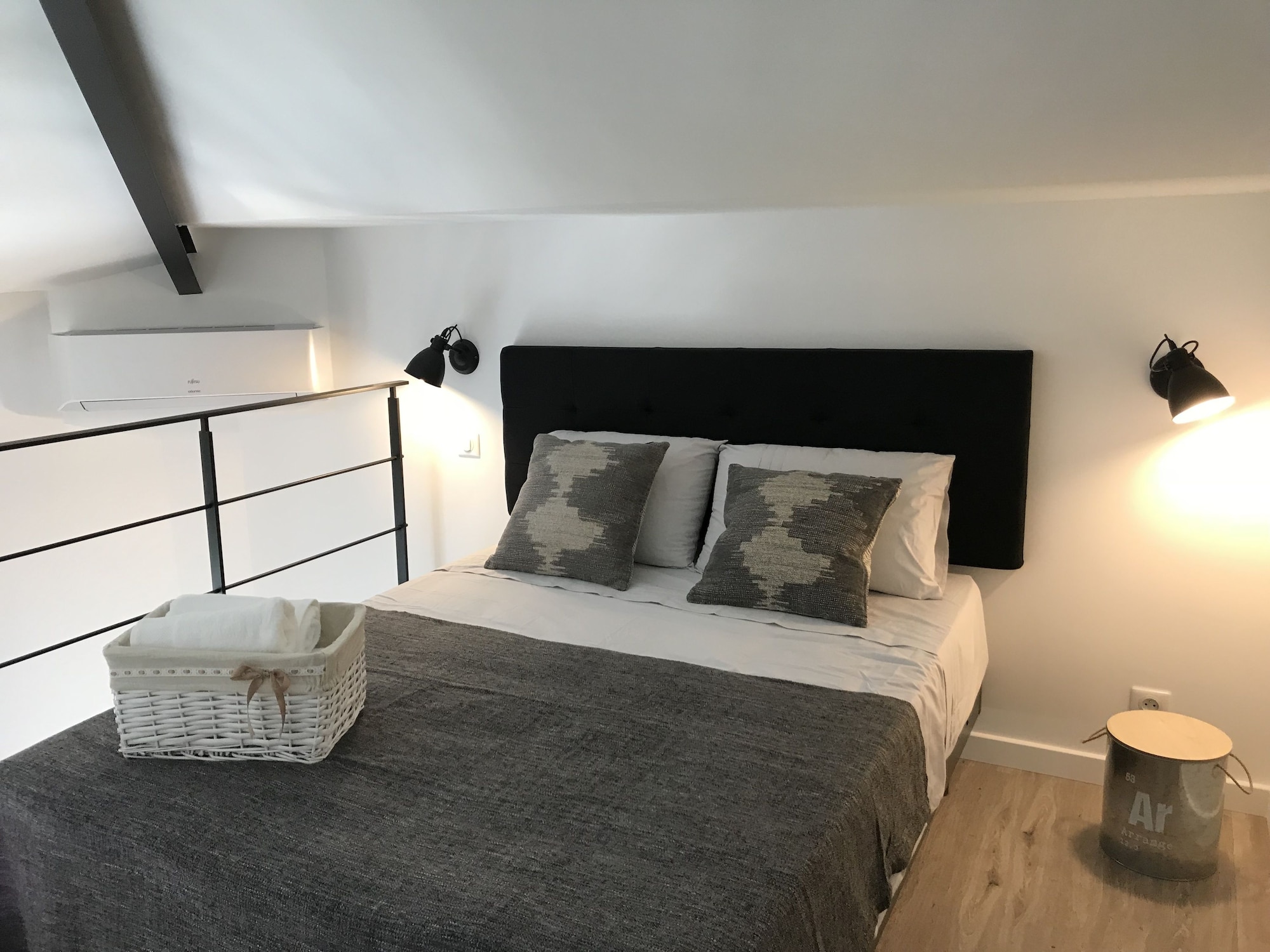 1 BEDROOM, DUPLEX, CLUB