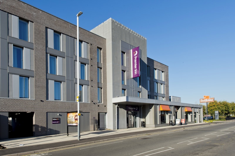 Premier Inn London Hayes, Heathrow (Hyde Park) 27/32
