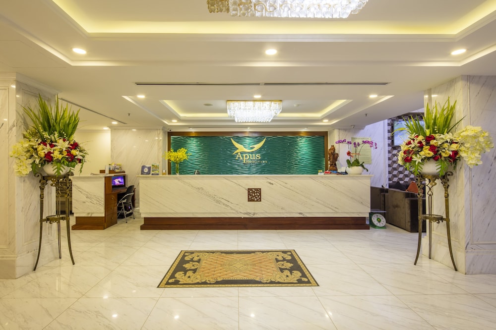 Apus Hotel 9/77