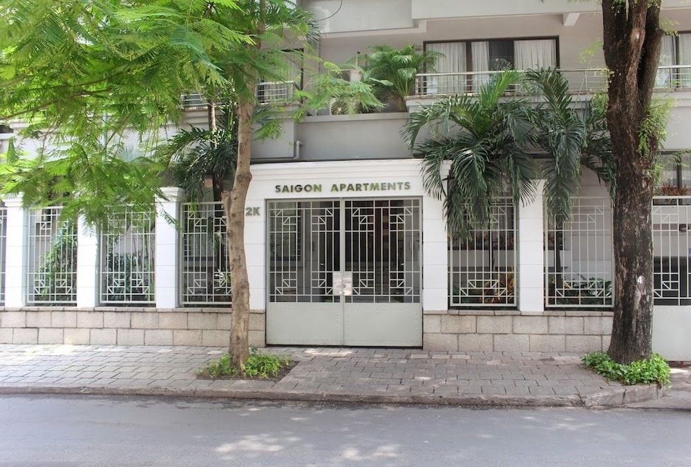 Saigon Apartments 6/72