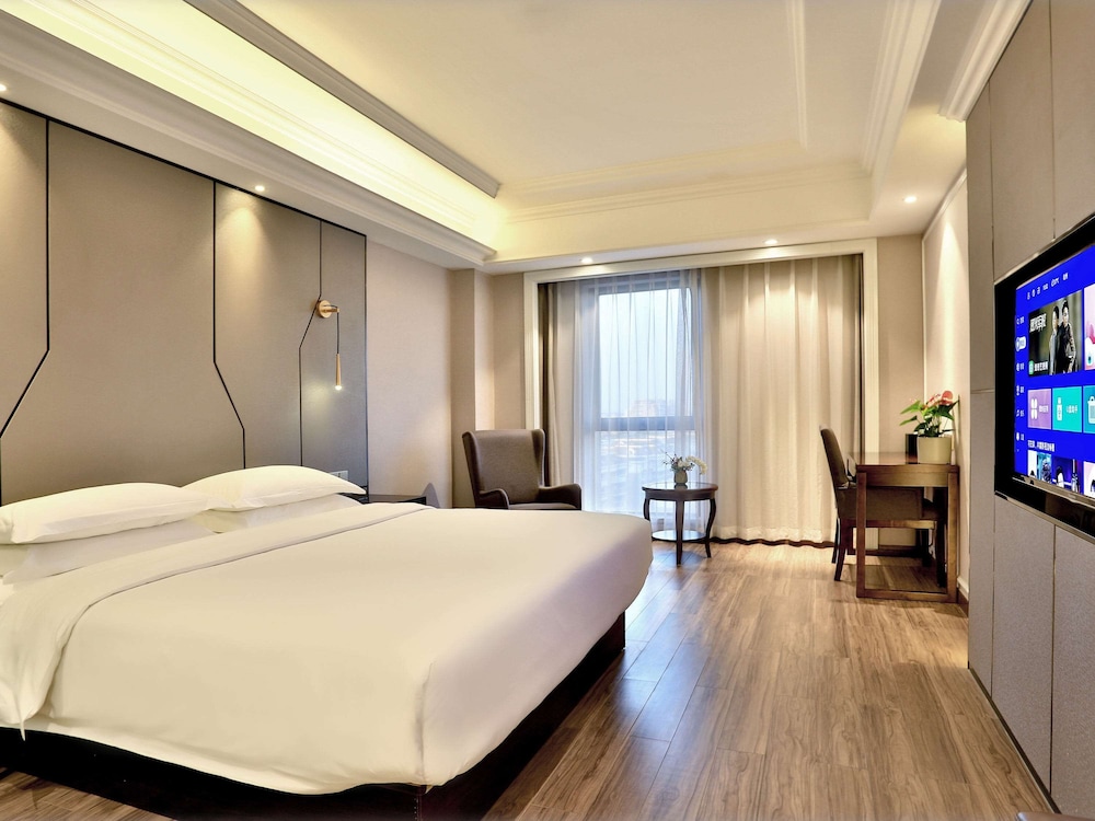 Mercure Hangzhou Linping 12/67