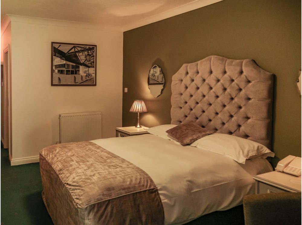 ROOM, KING BED, GROUND FLOOR