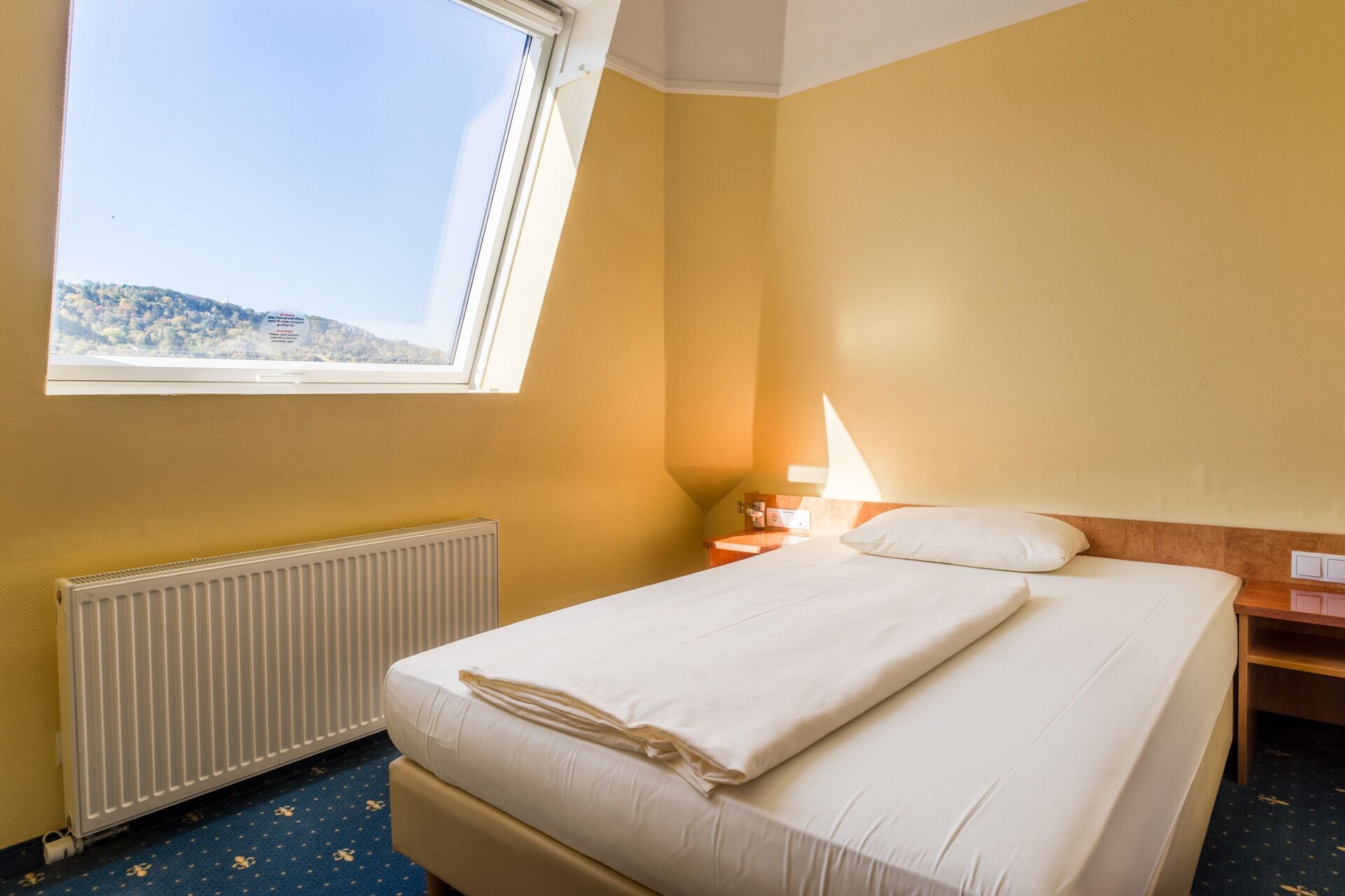COMFORT, DOUBLE BED