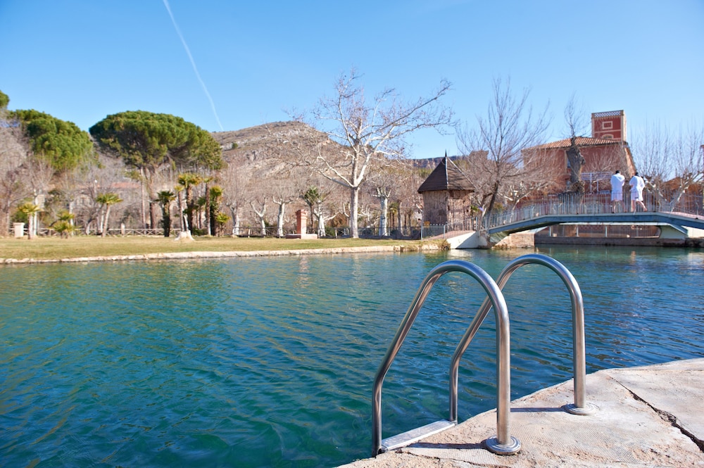 HOTEL TERMAS BALNEARIO TERMAS PALLARES 44/49