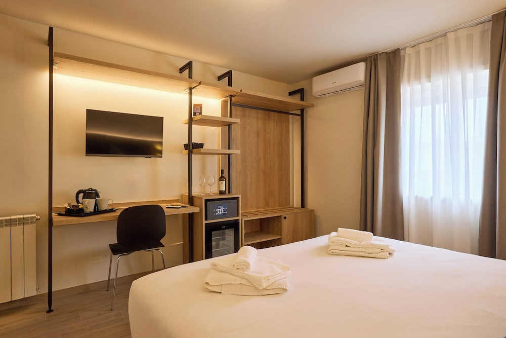 Relais Tiburtina 25/64