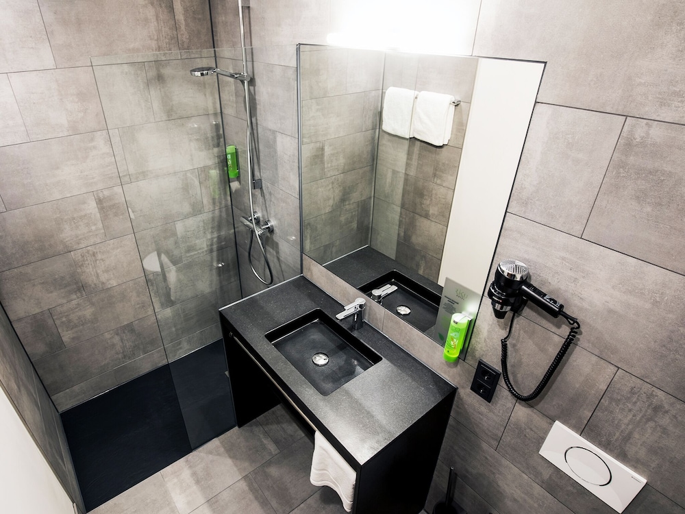RiKu HOTEL Ulm 40/41