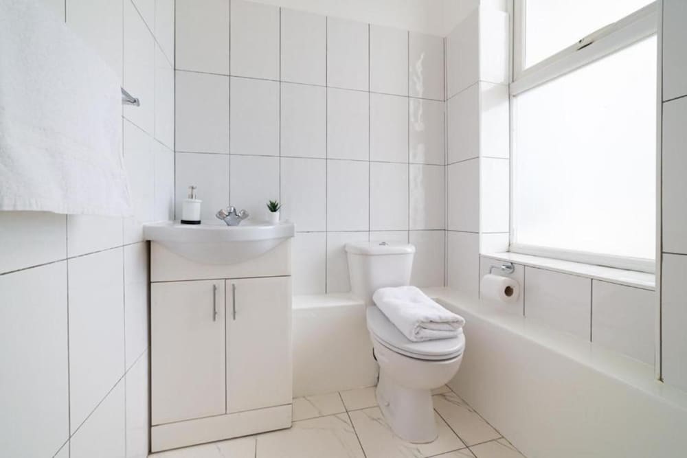 Diana Hotel Near Wembley Self Serviced Apartments 36/41