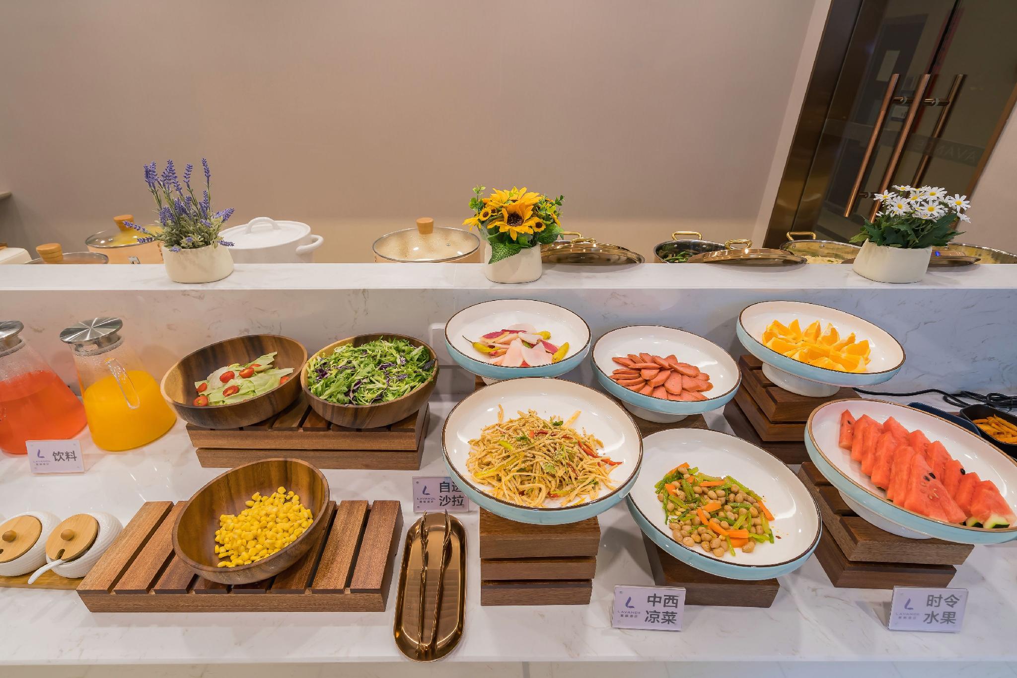 Lavande Hotel (Beijing Zhongguancun Renmin University Suzhoujie Subway Station) 35/50