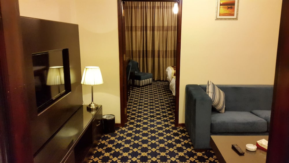 Al Thuraya Hotel photo3