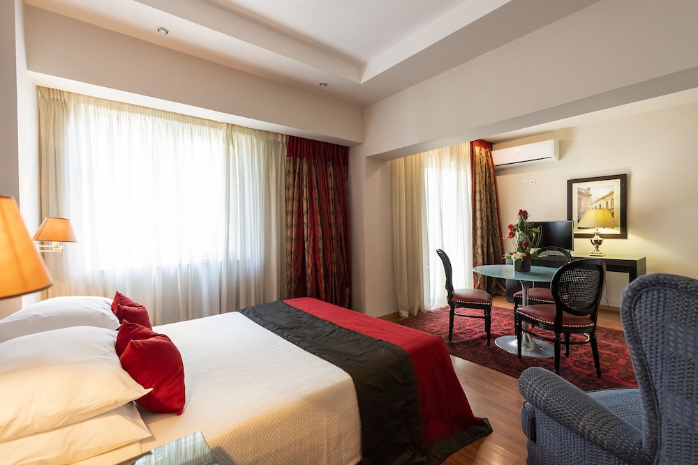 Best Western Plus Embassy Hotel 17/48