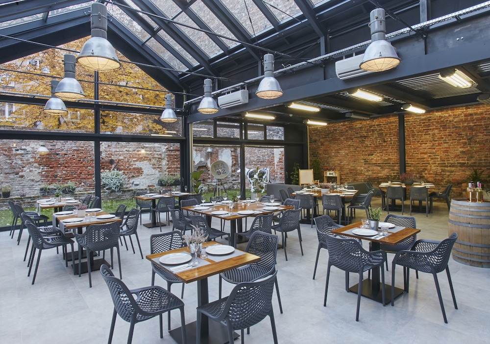Arthotel Stalowa52 38/58