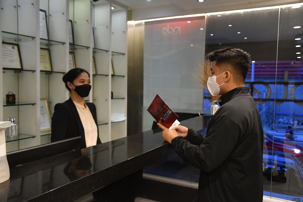 Jade Hotel Suites 3/66