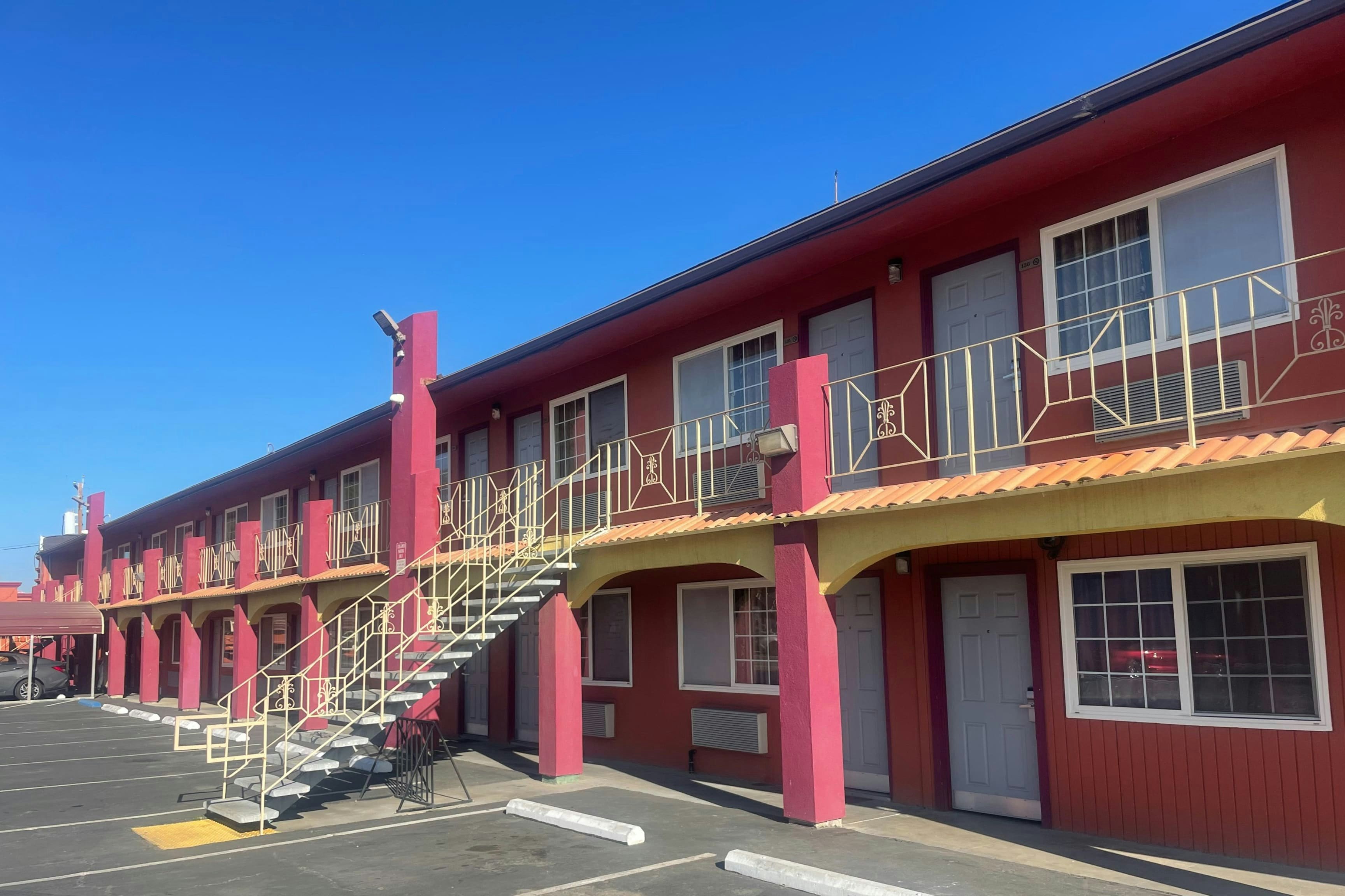 Sunstar Inn Los Banos 1/14