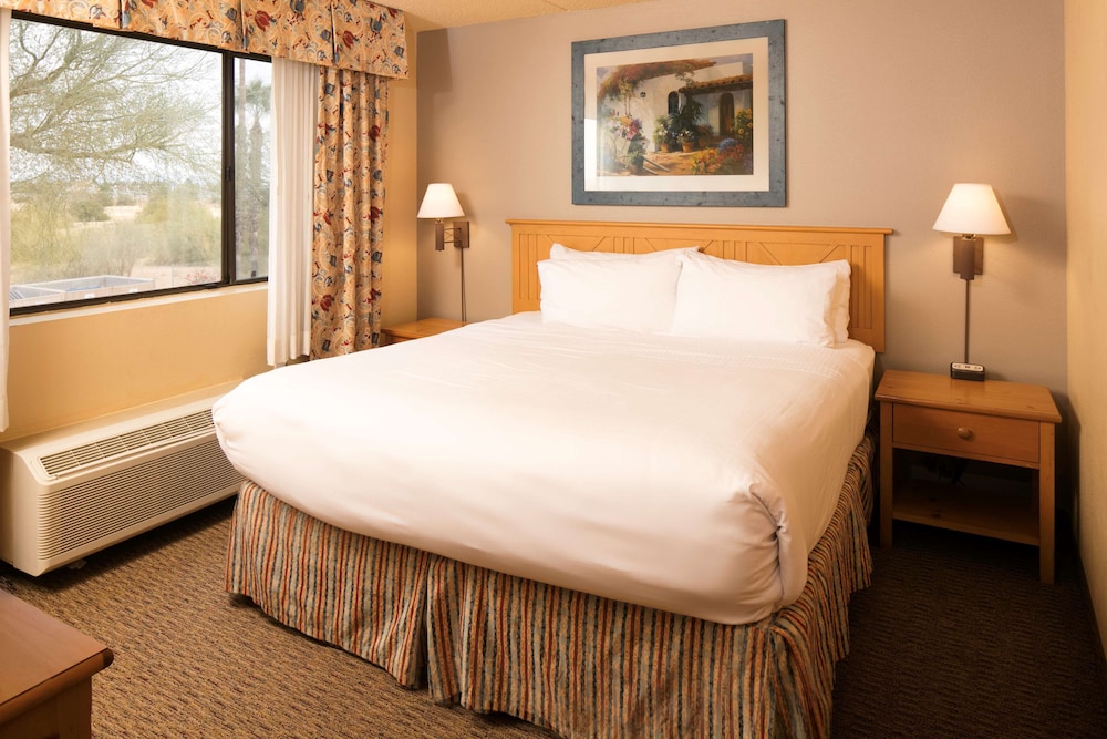 Red Lion Inn and Suites Goodyear Phoenix 13/36