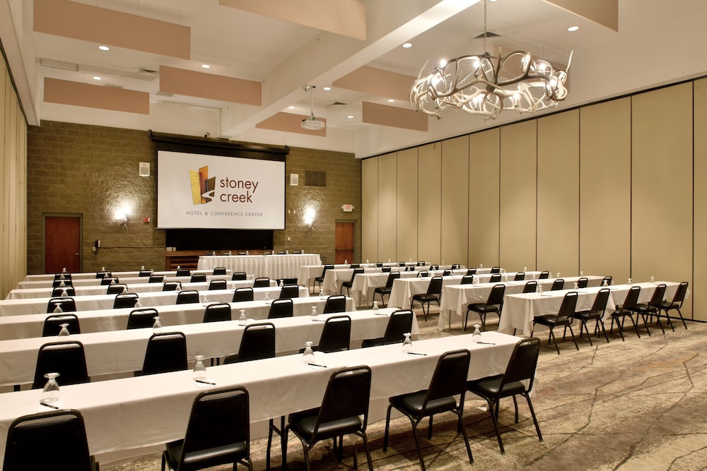 Stoney Creek Hotel Conference Center Wausau 42/47