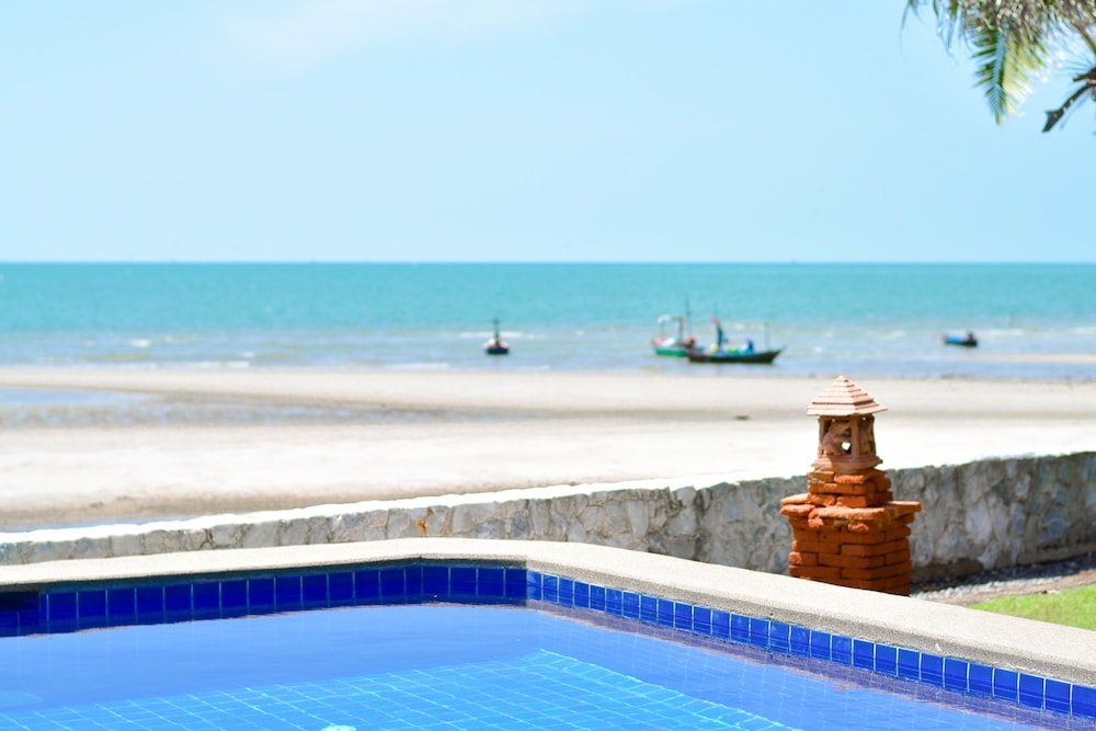 White Sand Beach Hotel Hua Hin 25/70