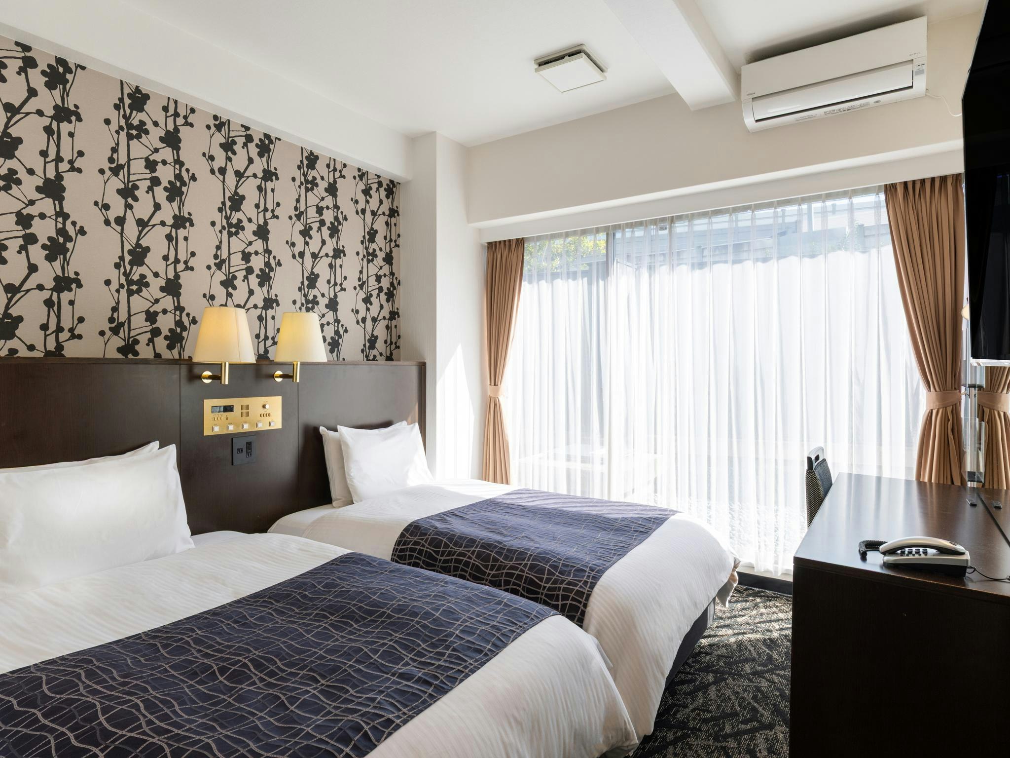 APA Hotel Osaka Kadomashi Ekimae 5/7
