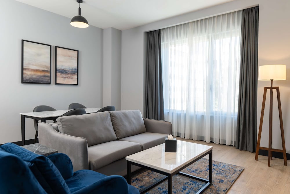 Radisson Blu Hotel Amman, Galleria Mall 34/50