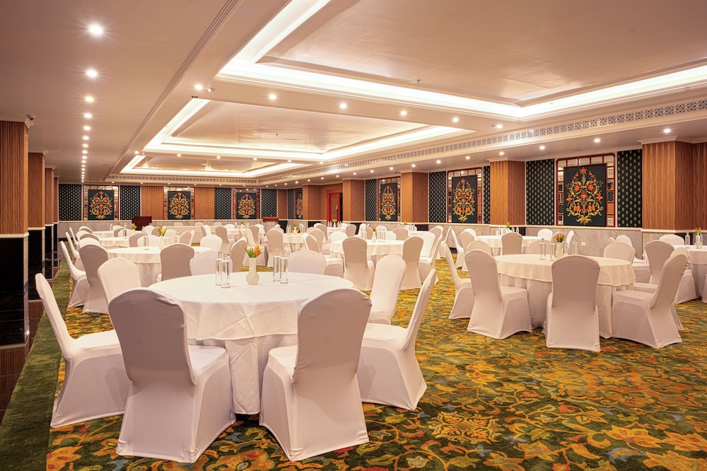 Mayfair Bay Resort, Paradeep 44/53