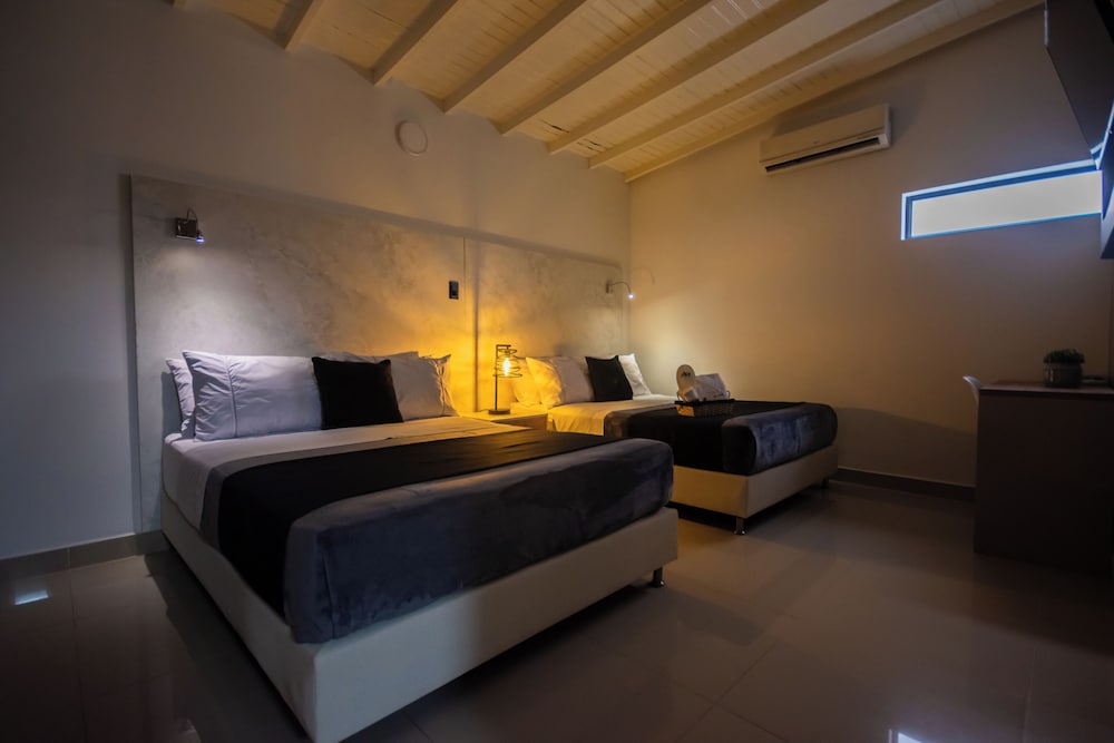 Naiot Hotel Boutique 9/38