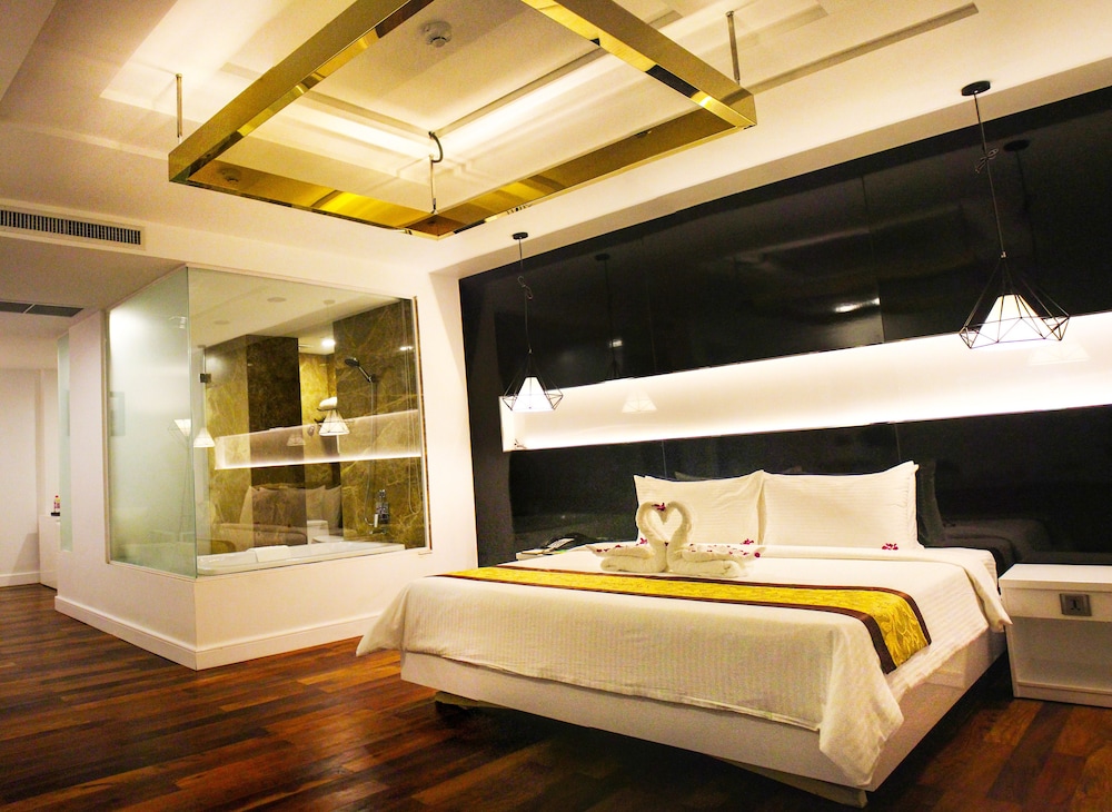 Grand Sokhalay Hotel 9/38