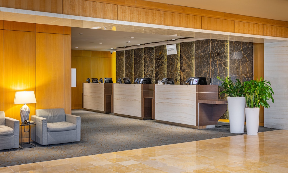 Westin Bayshore 2/72