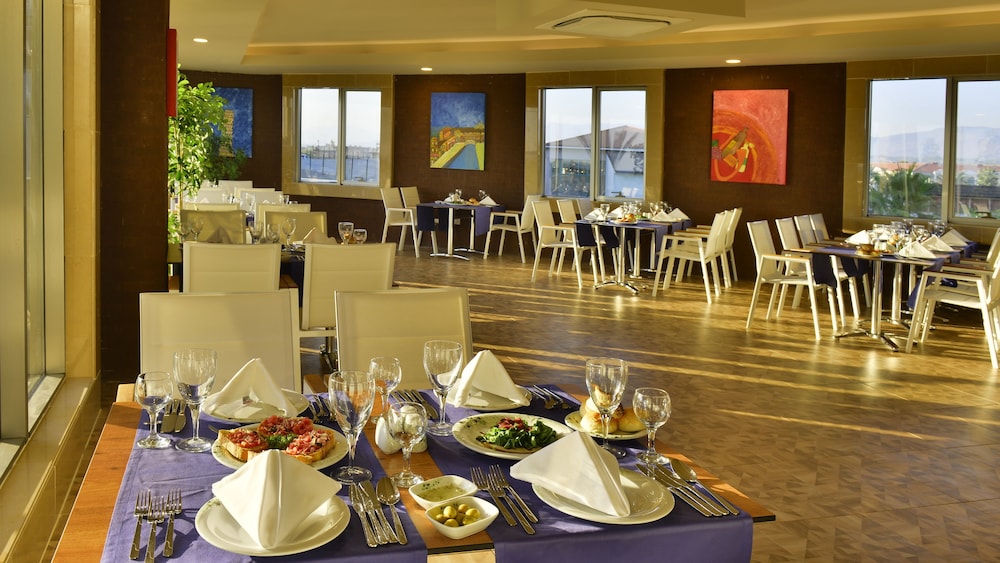 Sunmelia Beach Resort Hotel & Spa 27/50